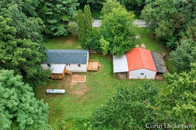 13790 Hutchinson Road, Dowling, MI 49050