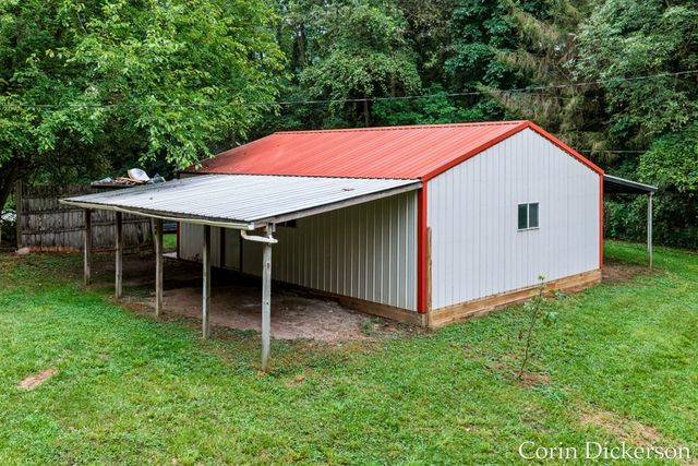 13790 Hutchinson Road, Dowling, MI 49050