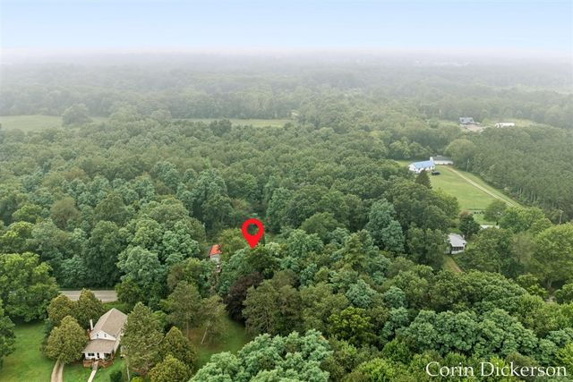 13790 Hutchinson Road, Dowling, MI 49050