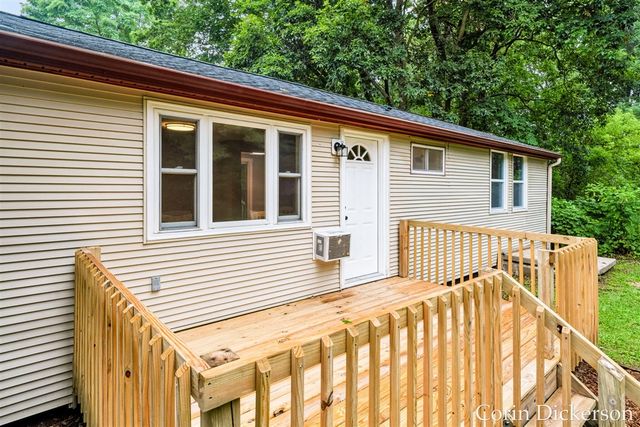 13790 Hutchinson Road, Dowling, MI 49050
