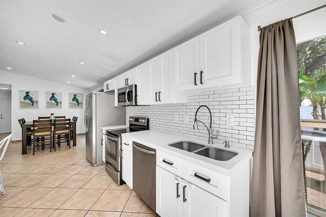 12608 NW 12th Ct, Sunrise, FL 33323