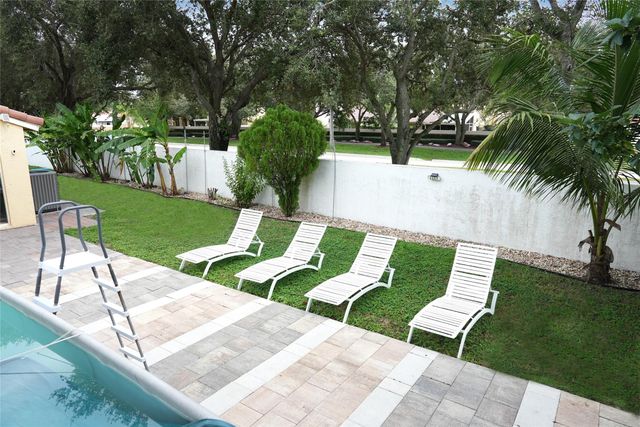 12608 NW 12th Ct, Sunrise, FL 33323