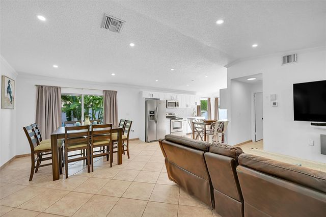 12608 NW 12th Ct, Sunrise, FL 33323