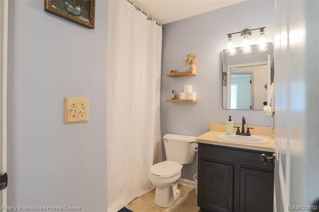19778 E 14 Mile Road, Roseville, MI 48066
