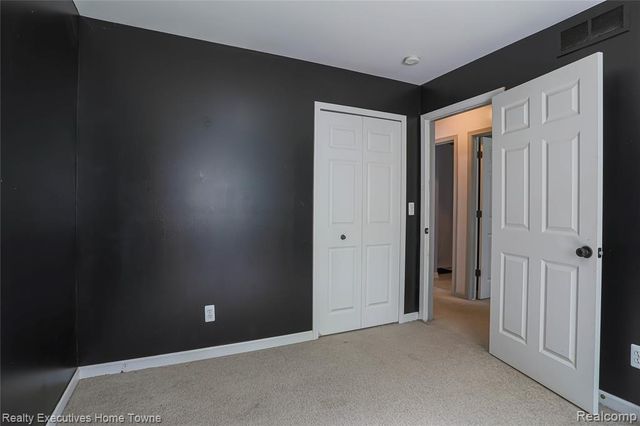 19778 E 14 Mile Road, Roseville, MI 48066