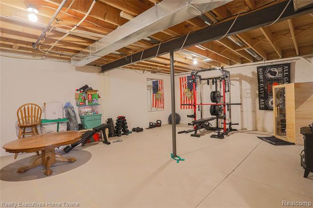 19778 E 14 Mile Road, Roseville, MI 48066