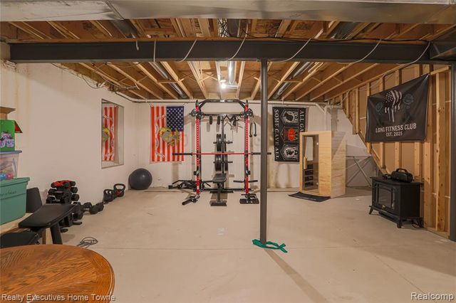 19778 E 14 Mile Road, Roseville, MI 48066