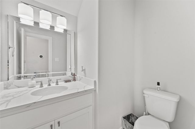 1700 Twin Oaks Circle, Brenham, TX 77833