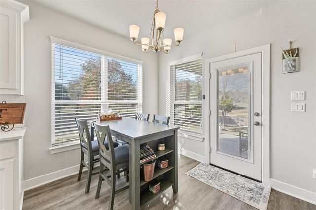 1700 Twin Oaks Circle, Brenham, TX 77833