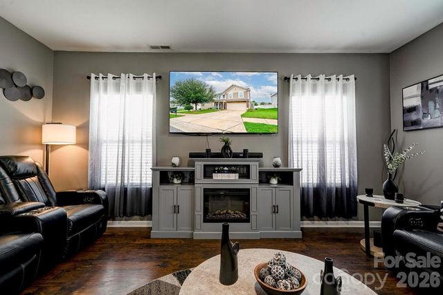 3219 Pikes Peak Drive, Gastonia, NC 28052