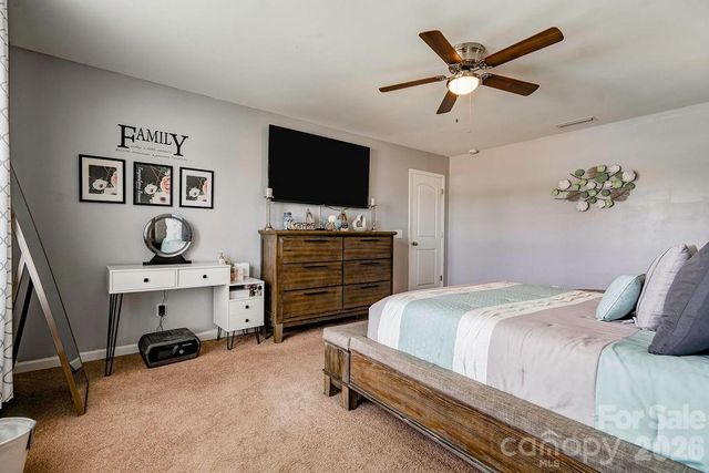 3219 Pikes Peak Drive, Gastonia, NC 28052