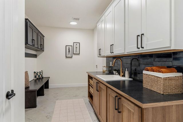 12293 N Valencia Ave, Spokane, WA 99218