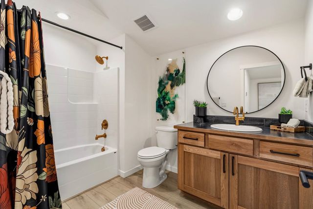 12293 N Valencia Ave, Spokane, WA 99218