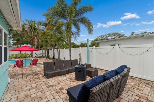 117 41ST AVENUE NE, St Petersburg, FL 33703