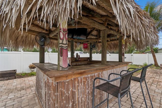 117 41ST AVENUE NE, St Petersburg, FL 33703