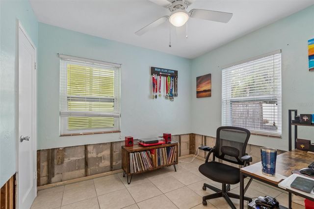 117 41ST AVENUE NE, St Petersburg, FL 33703