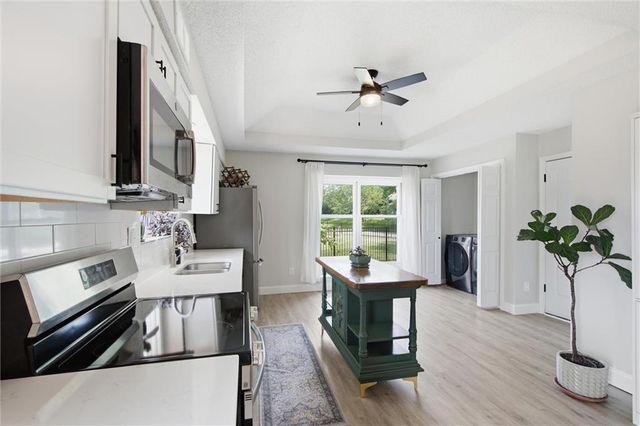 1500 Yorkshire Drive, Lee's Summit, MO 64086