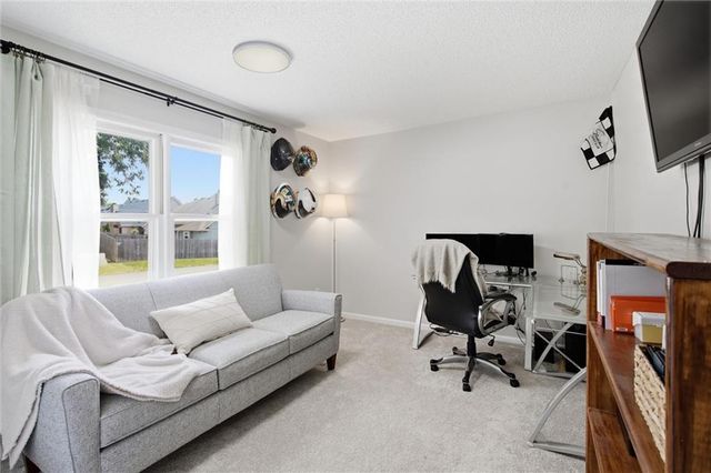 1500 Yorkshire Drive, Lee's Summit, MO 64086