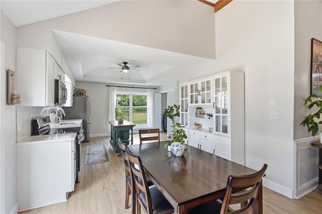 1500 Yorkshire Drive, Lee's Summit, MO 64086