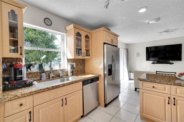 15150 SW 49th St, Miramar, FL 33027