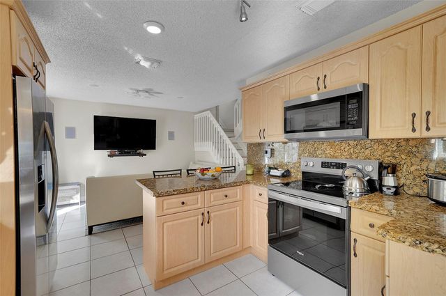 15150 SW 49th St, Miramar, FL 33027