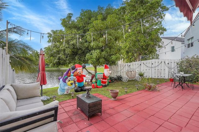 15150 SW 49th St, Miramar, FL 33027