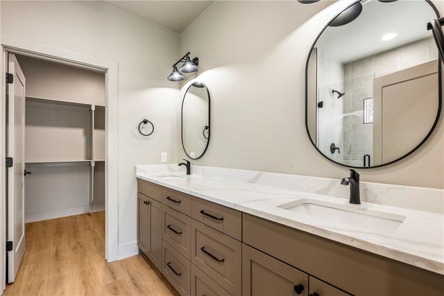 30 Lyndhurst Drive, Bella Vista, AR 72714