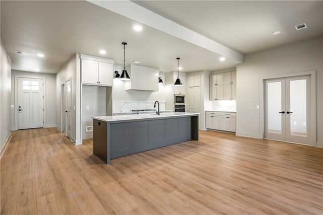 30 Lyndhurst Drive, Bella Vista, AR 72714