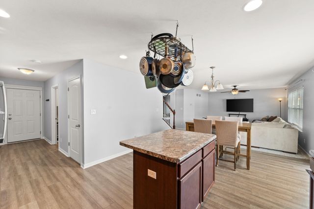 1167 Kinner Drive, Chesterton, IN 46304