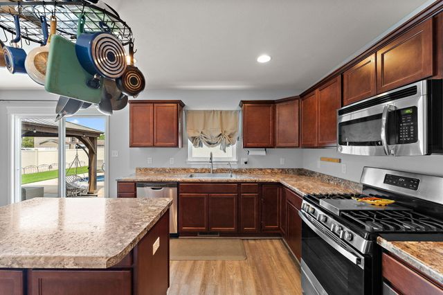 1167 Kinner Drive, Chesterton, IN 46304