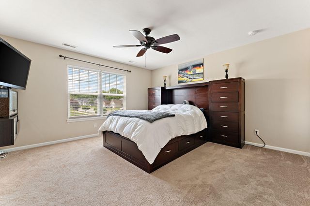 1167 Kinner Drive, Chesterton, IN 46304