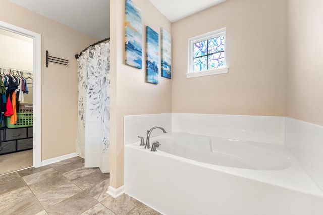 1167 Kinner Drive, Chesterton, IN 46304