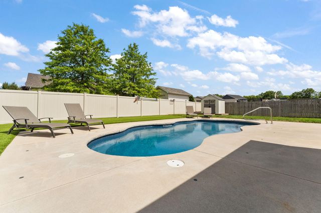 1167 Kinner Drive, Chesterton, IN 46304