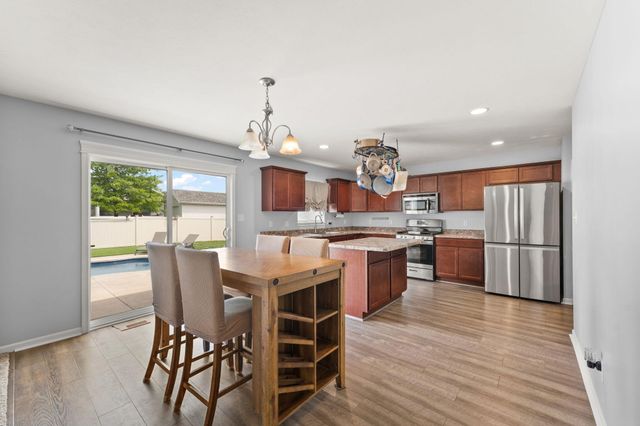 1167 Kinner Drive, Chesterton, IN 46304