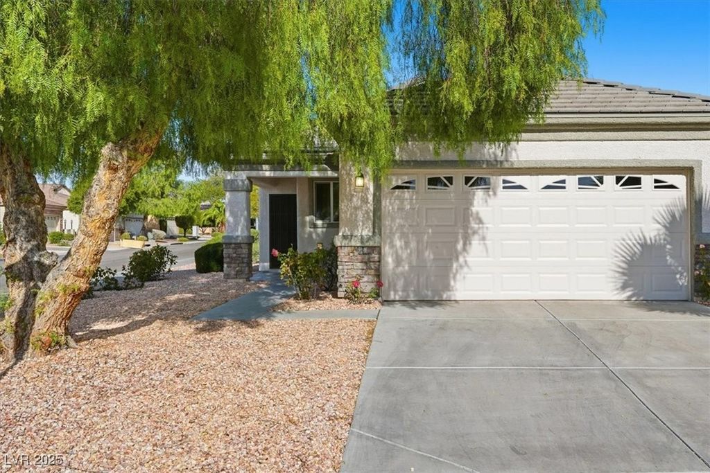 2312 Peaceful Moon Street, Henderson, NV 89044