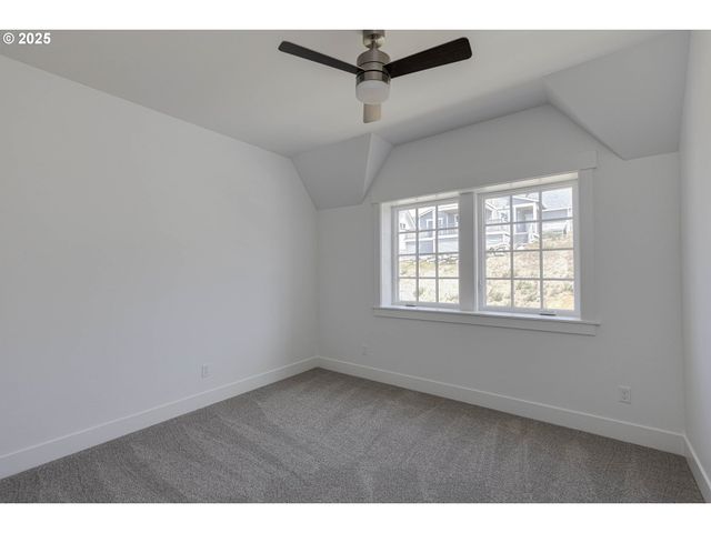 1152 Ne Seascape Ave 13, Depoe Bay, OR 97341