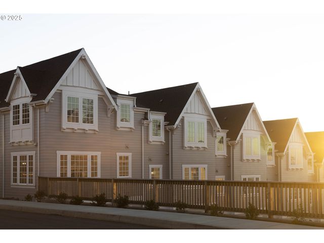 1152 Ne Seascape Ave 13, Depoe Bay, OR 97341