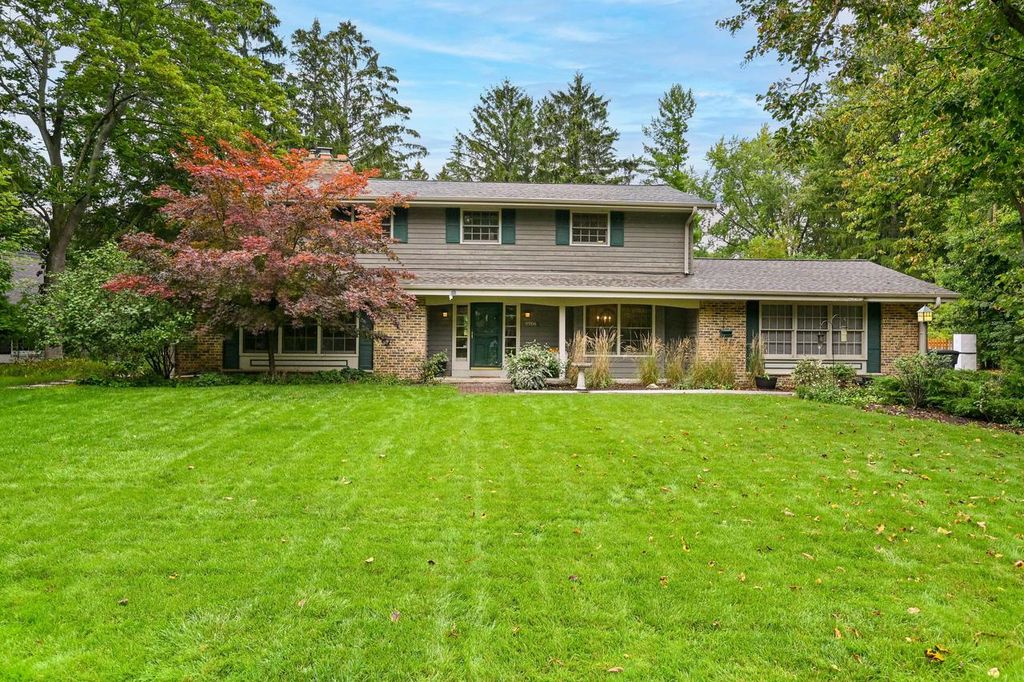 9506 N Wakefield COURT, Bayside, WI 53217