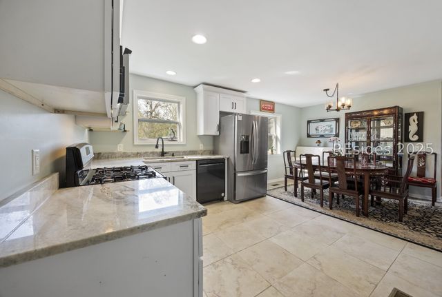 196 Country Craft Rd, Estill, SC 29918