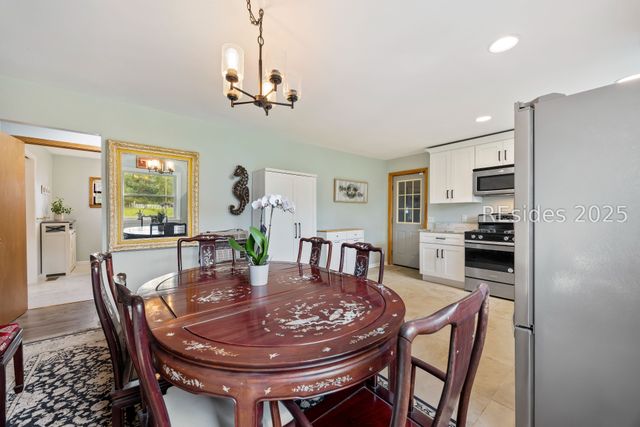 196 Country Craft Rd, Estill, SC 29918