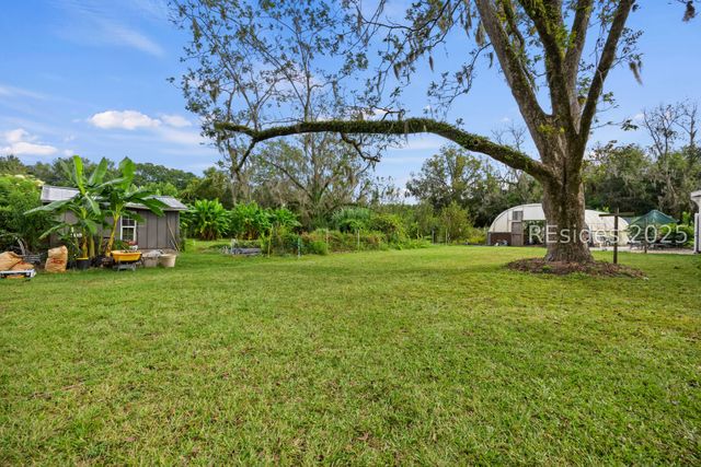 196 Country Craft Rd, Estill, SC 29918