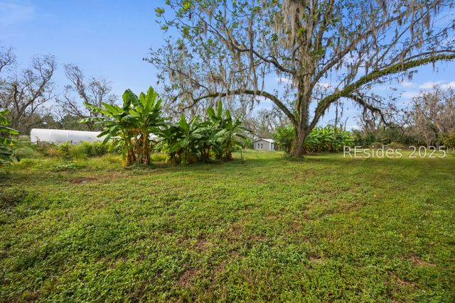 196 Country Craft Rd, Estill, SC 29918