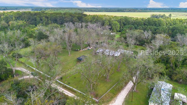 196 Country Craft Rd, Estill, SC 29918