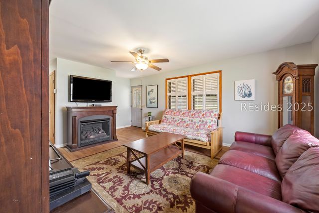 196 Country Craft Rd, Estill, SC 29918