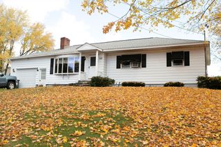 313 Lincoln Street, Leominster, MA 01453