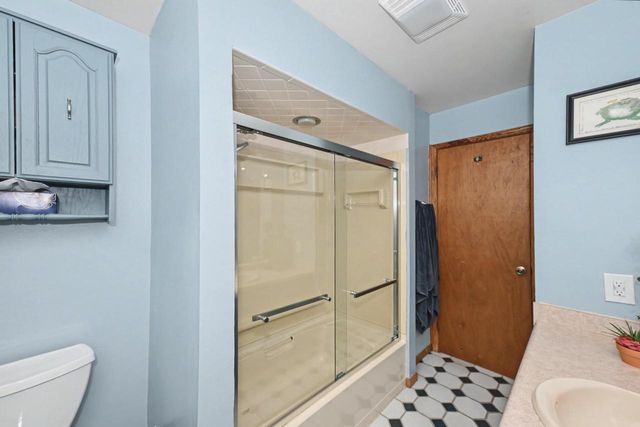 2915 Thornapple COURT, Racine, WI 53402