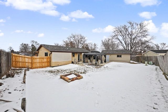 2915 Thornapple COURT, Racine, WI 53402