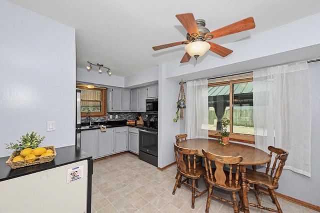 2915 Thornapple COURT, Racine, WI 53402