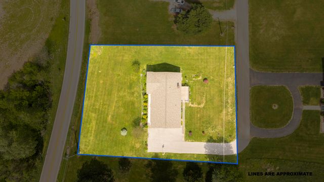 74 Stonehedge Court, Monticello, KY 42633