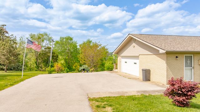 74 Stonehedge Court, Monticello, KY 42633